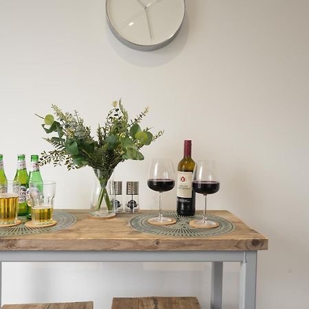Sheffield Apt, Free Parking, Perfect For Workers Stannington  Extérieur photo
