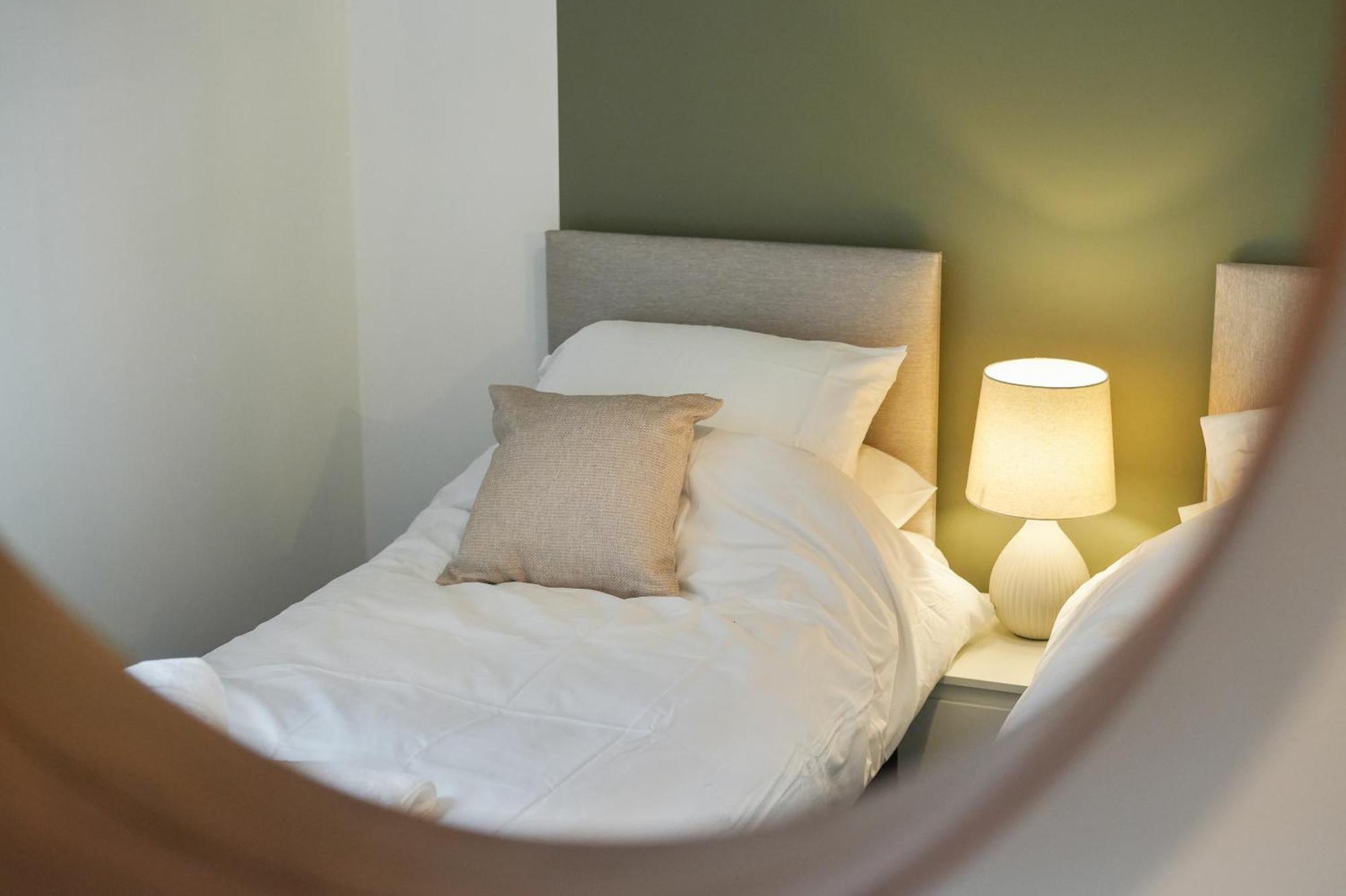 Sheffield Apt, Free Parking, Perfect For Workers Stannington  Extérieur photo